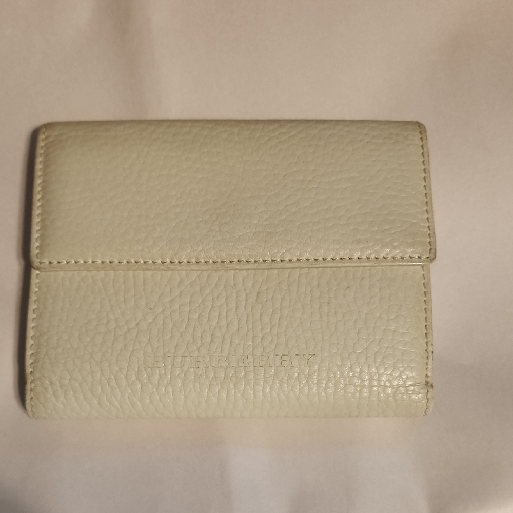 Burberry Cream Leather Compact Wallet - Women